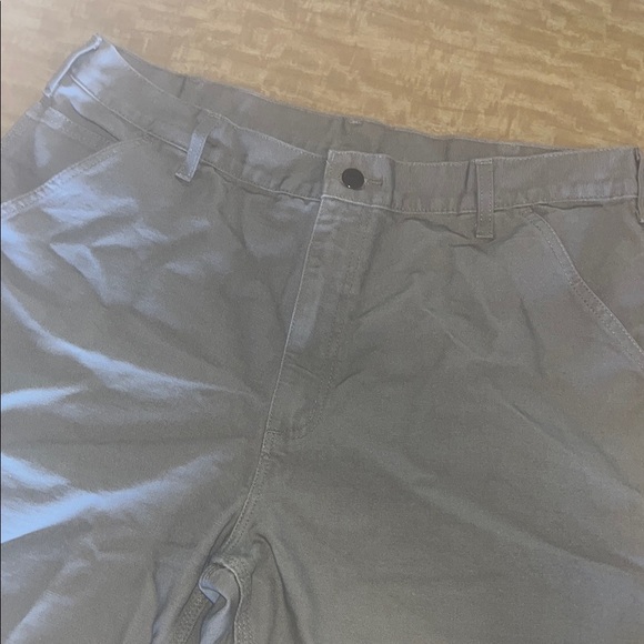 Carhartt Gray Cargo Shorts Versatile and Durable - Picture 2 of 12
